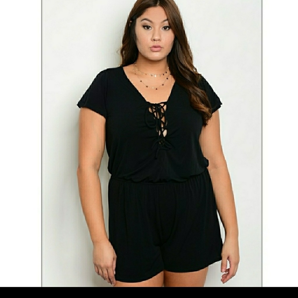 BNWT! 3X Romper!